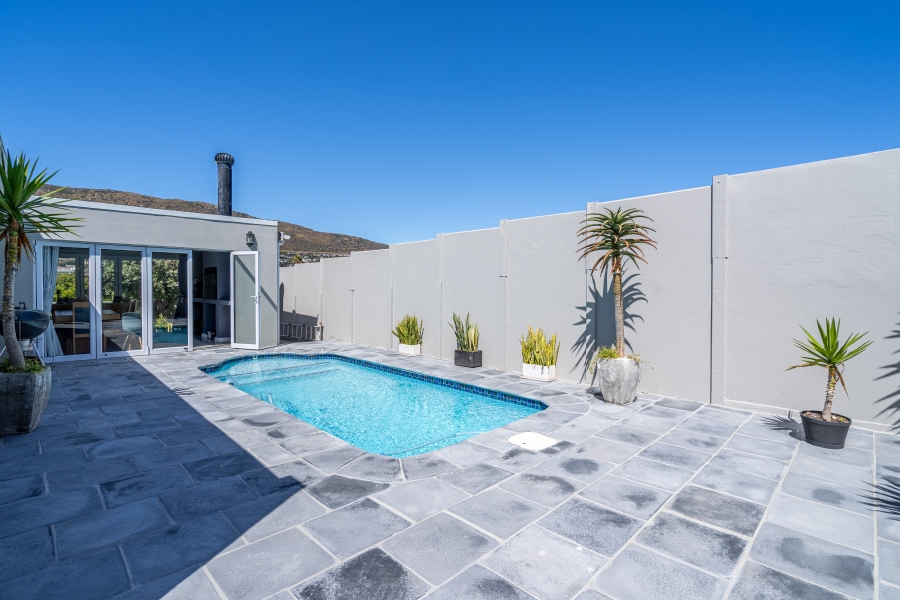 3 Bedroom Property for Sale in Silverglade Western Cape